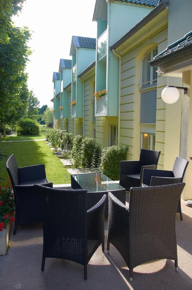 Hotel Restaurant Le Rive Gauche Joigny Exterior photo